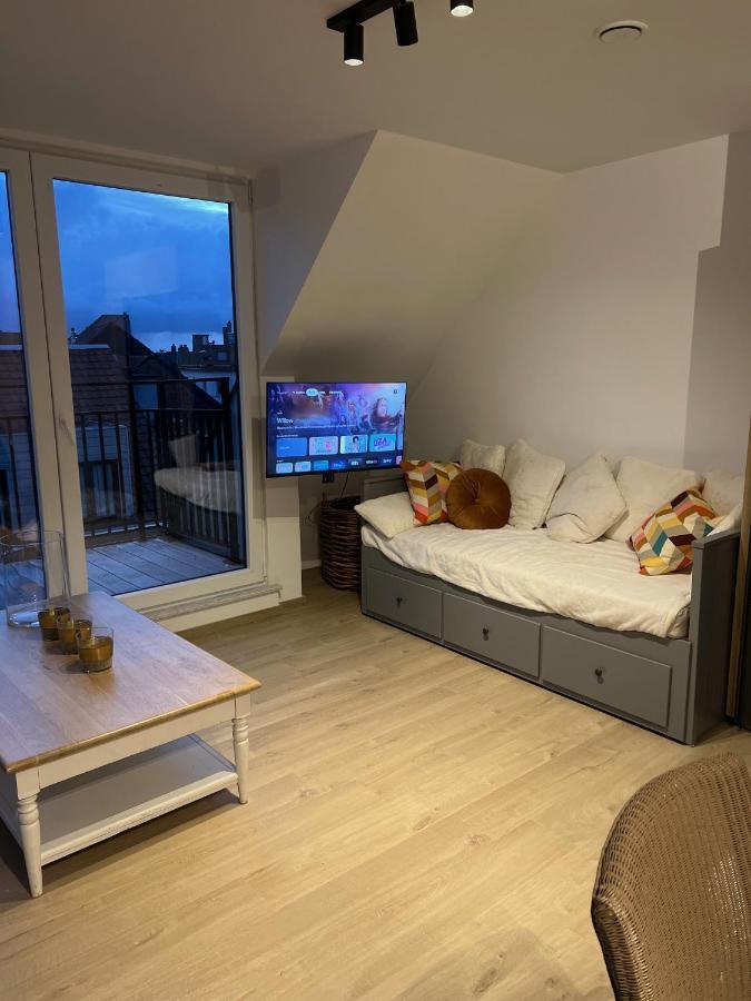 Viki'S Penthousje Apartment Blankenberge Exterior photo
